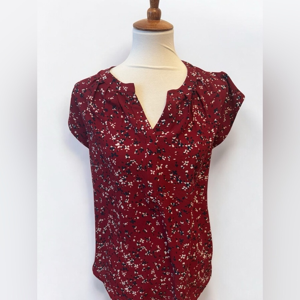 41 Hawthorn Split Neck Short Sleeved Blouse
Never worn!